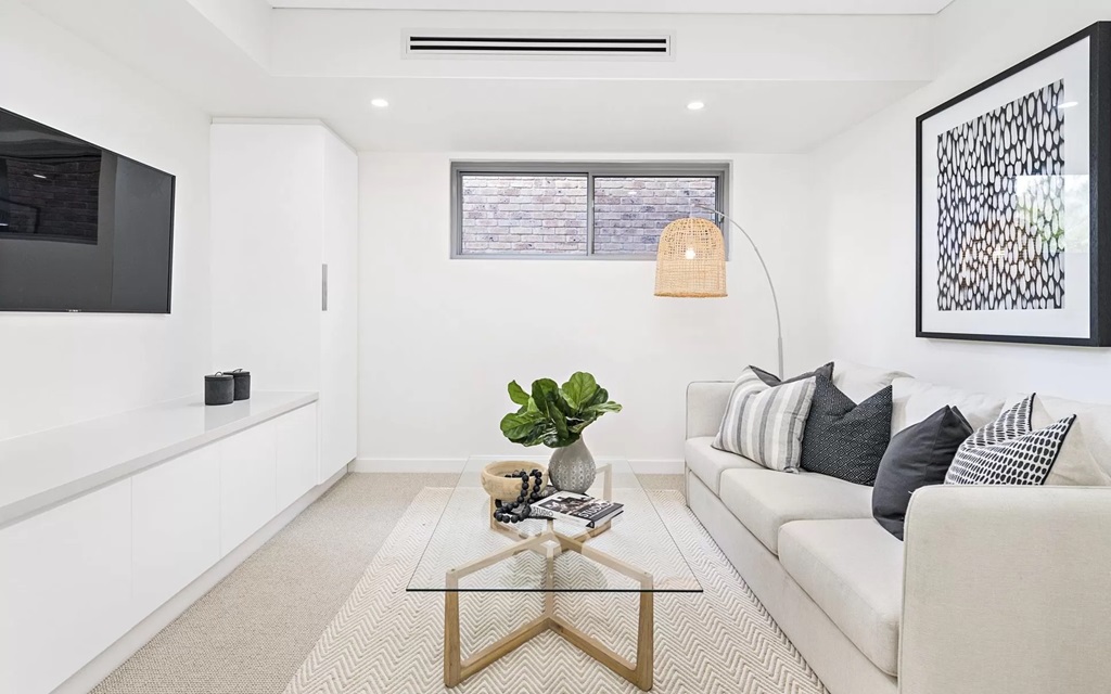 flat renovation and refurbishment